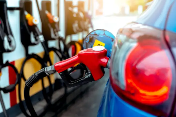 Gasolina mais cara no Brasil. Foto: Reprodução/Canva