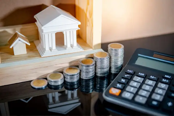 O Brasil lidera o ranking de países que mais pagam juros de dívida. Entenda os motivos e os impactos dessa situação na economia e no bolso dos brasileiros | Foto: Reprodução/Canva