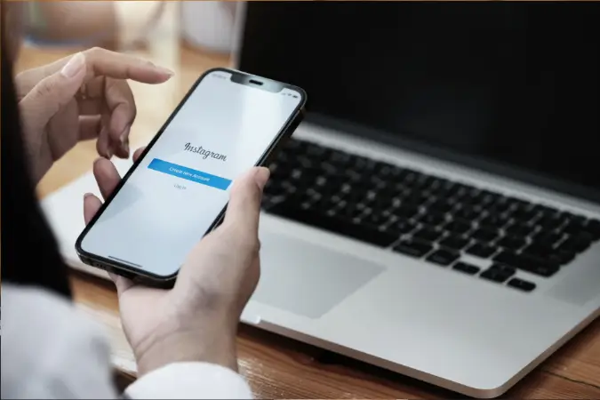 Manter sua conta no Instagram segura é fundamental para proteger não apenas sua privacidade, mas também evitar prejuízos financeiros | Foto: Reprodução/Canva