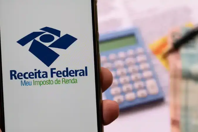 A proposta de limitar a isenção de IR para rendas acima de R$ 20 mil é parte de um esforço do governo para tornar o sistema tributário brasileiro mais progressivo | Foto: Reprodução/Canva