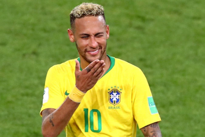Neymar lança Next10, sua marca de suplementos alimentares.