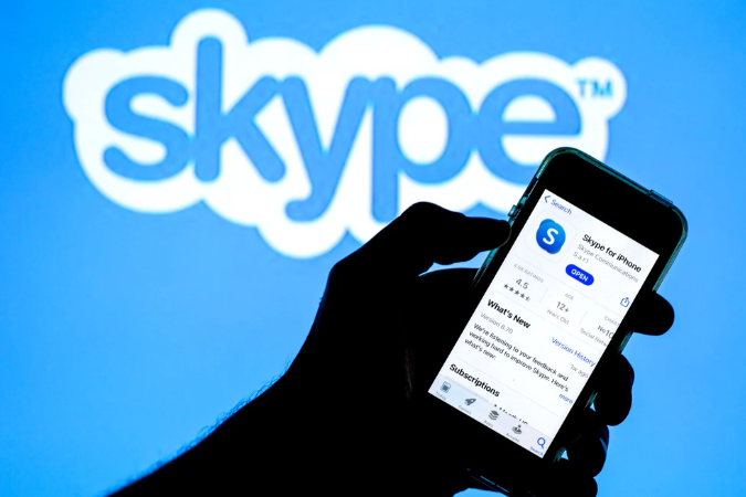Logo do Skype com aviso de descontinuação em 2025.